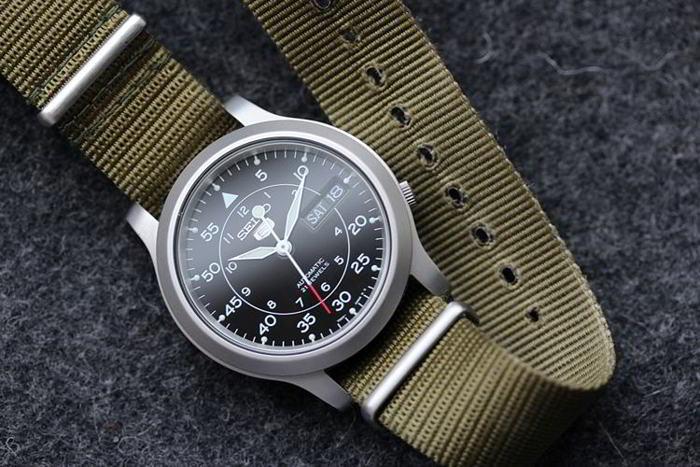 dong-ho-seiko-chinh-hang-may-7S26