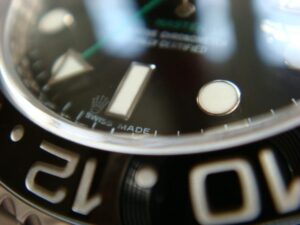 12 cach nhan biet dong ho rolex that gia 4