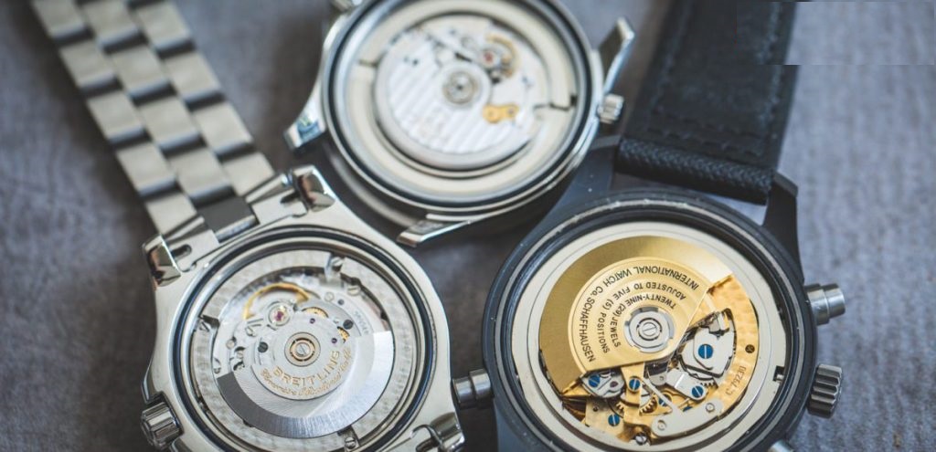 Máy-ETA-2824-Modified-bởi-Breitling-1024x495 (1)