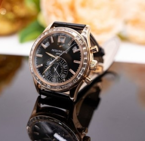 khoa dong ho patek 2