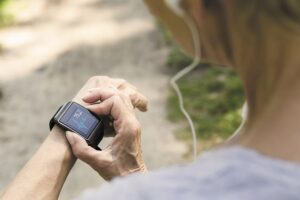 nen-luu-y-nhung-gi-khi-chon-mua-dong-ho-thong-minh-h3