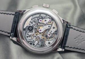 nhan-biet-dong-ho-patek-philippe-that-va-gia-9
