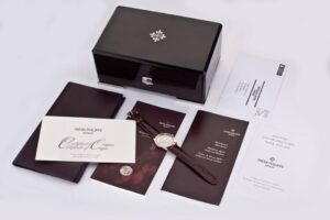 phan biet patek that gia 2