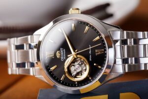 cach-phan-biet-dong-ho-orient-that-gia-4