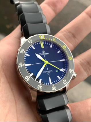 đồng hồ Damasko 3