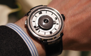 Đồng hồ Fabergé 1
