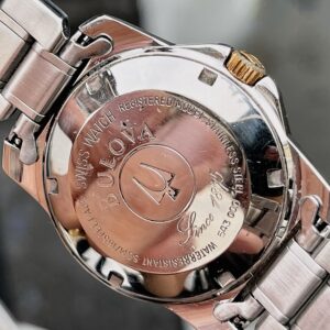 3 Bulova 543000 Automatic ETA 2824