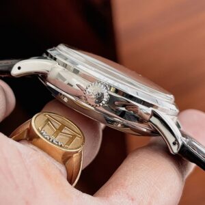 5 Grand Seiko Elegance Hi-Beat GMT SBGJ017 Calibre 9S86