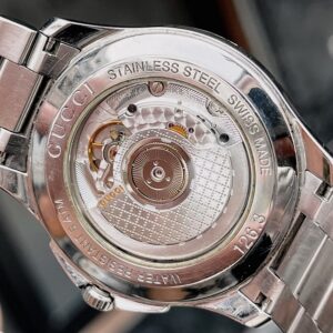 7 Gucci YA126320