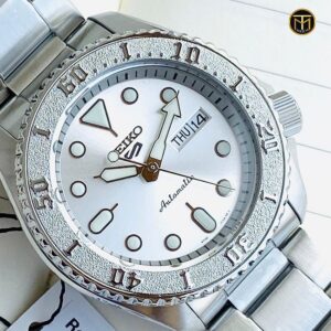 2 Seiko Automatic Sports SRPE71K1