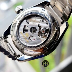 2 Grand Seiko Heritage Hi-beat GMT SBGJ213