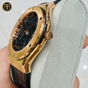 3 Hublot 515.OX.0180.LR Classic Fusion Extra Thin Skeleton