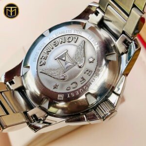 3 Longines Conquest L3.662.4 Chronograph