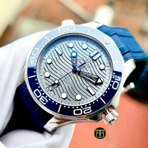 2 Omega Seamaster 300 Professional Diver 210.32.42.20.06.001