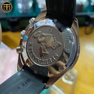 2 Omega Speedmaster Racing Chronograph 326.32.40.50.02.001