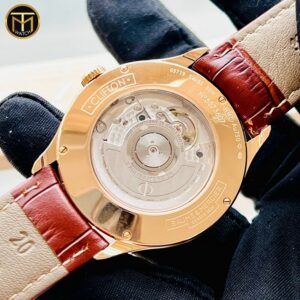 3 Baume & Mercier Clifton MOA10059 Automatic