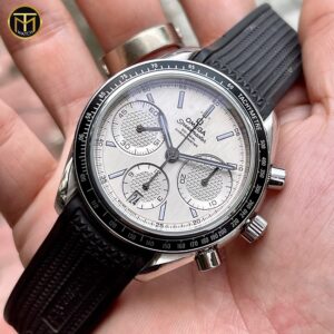 4 Omega Speedmaster Racing Chronograph 326.32.40.50.02.001