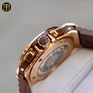 7 Hublot Big Bang Chronograph Diamond 341.PC.1007.RX.114