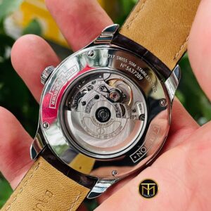 4 Baume & Mercier Clifton 10054 Watch 41mm