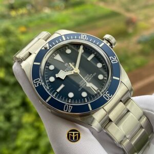 4 Tudor BlackBay Fifty-Eight 39mm Blue M79030B-0001