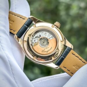 3 Longines Conquest Classic L2.285.8.87.3