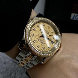 3 Tudor Classic Automatic Diamond Champagne Dial 21023