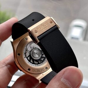 4 Hublot Classic Fusion Carbon 542PM1780LR 18K Rose Gold