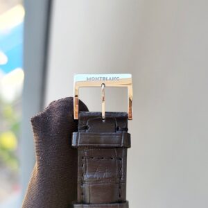 5 Montblanc Heritage 111624 Spirit Date Automatic 39mm