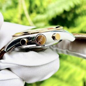 6 Longines Conquest Classic Chronograph L2.786.5.76.3