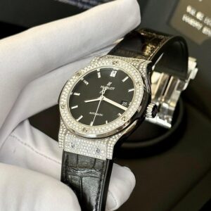 2 Hublot Classic Fusion Black Pave 42mm 542.NX.1171.LR
