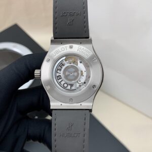 4 Hublot Classic Fusion Black Pave 42mm 542.NX.1171.LR