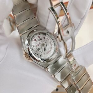 4 Omega Constellation Co-Axial 123.20.38.21.06.002 Chronometer