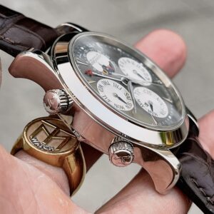 5 Jaeger-LeCoultre Master Grande Memovox 146.3.951