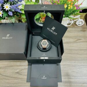 6 Hublot Classic Fusion Black 18k 565.OX.1181.LR 38mm
