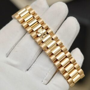 6 Rolex Day-Date 118238 MOP Oyster Perpetual 18k Yellow Gold