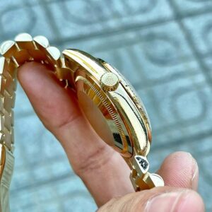 6 Rolex Day-Date 118388 Champagne 36mm