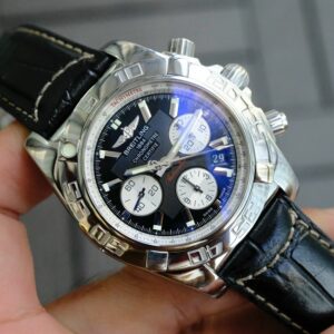 1 Breitling Chronometre 44 B01 AB0110 Automatic