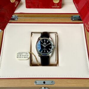 2 Omega Seamaster Aqua Terra Black 38mm 220.12.38.20.01.001