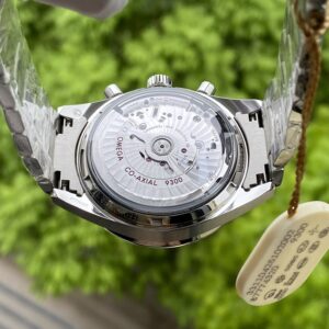 4 Omega Speedmaster Chronograph 41.5mm 331.10.42.51.02.002