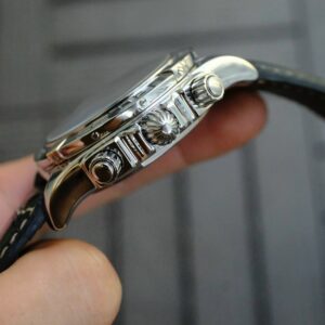 5 Breitling Chronometre 44 B01 AB0110 Automatic