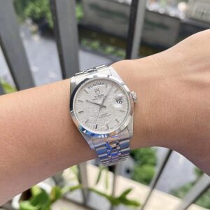 6 Tudor Price Day-Date 76200 Automatic