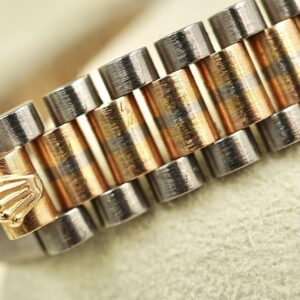 7 Rolex Datejust 69179 Demi Lady Watch 26mm