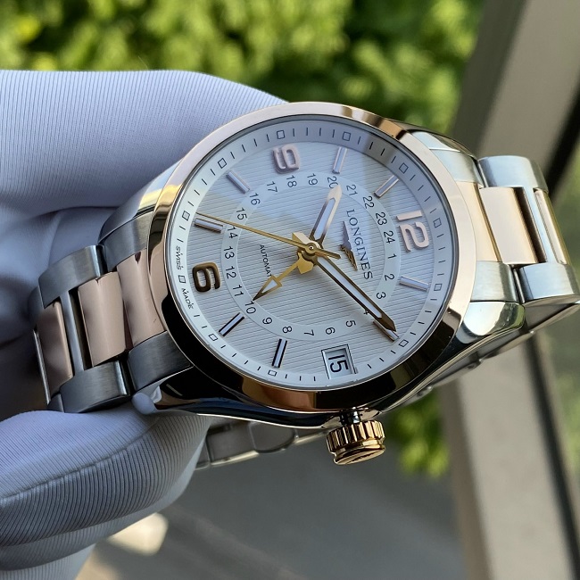 3 Longines Conquest Classic GMT 18K Gold Benzel L2.799.5.76.7 3 Longines Conquest Classic GMT 18K Gold Benzel L2.799.5.76.7