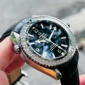 4 Omega Seamaster Planet Ocean Diamond 232.18.42.21.01.001
