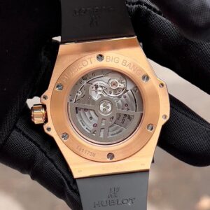 5 Hublot Big Bang One Click King Gold Black 465.OX.1180.RX.1204