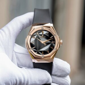 7 Hublot Classic Fusion Orlinski 550.OS.1800.RX.ORL19 40mm