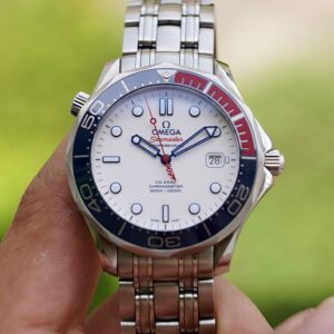 2 Omega Seamaster Commander's 007 212.32.41.20.04.001