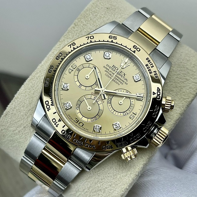 2 Rolex Daytona 116503 Cosmograph Champagne Dial 2 Rolex Daytona 116503 Cosmograph Champagne Dial