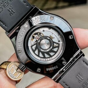 5 Hublot Classic Fusion Black Magic 511.CN.1170.LR.1104 Ceramic