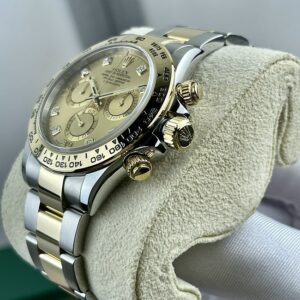 6 Rolex Daytona 116503 Cosmograph Champagne Dial
